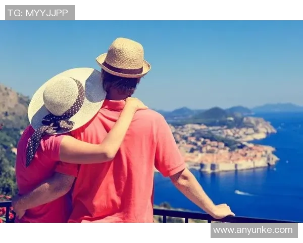 足球明星女友被曝劈腿内幕揭示爱情背后的真相与伤痛